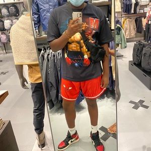 Meet your Posher, Tolu